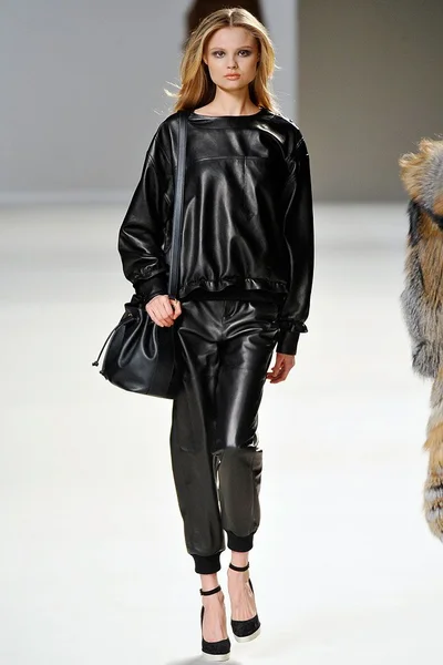 Look 22